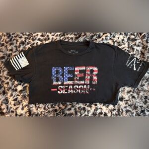 GRUNT STYLE medium shirt flag “beer season “